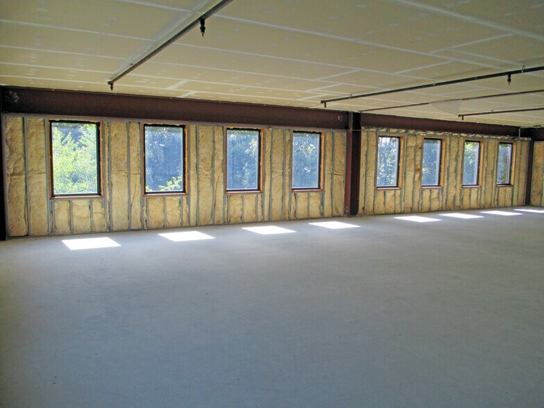 More Photos Of 51 Webb Pl, Dover Office For Sale