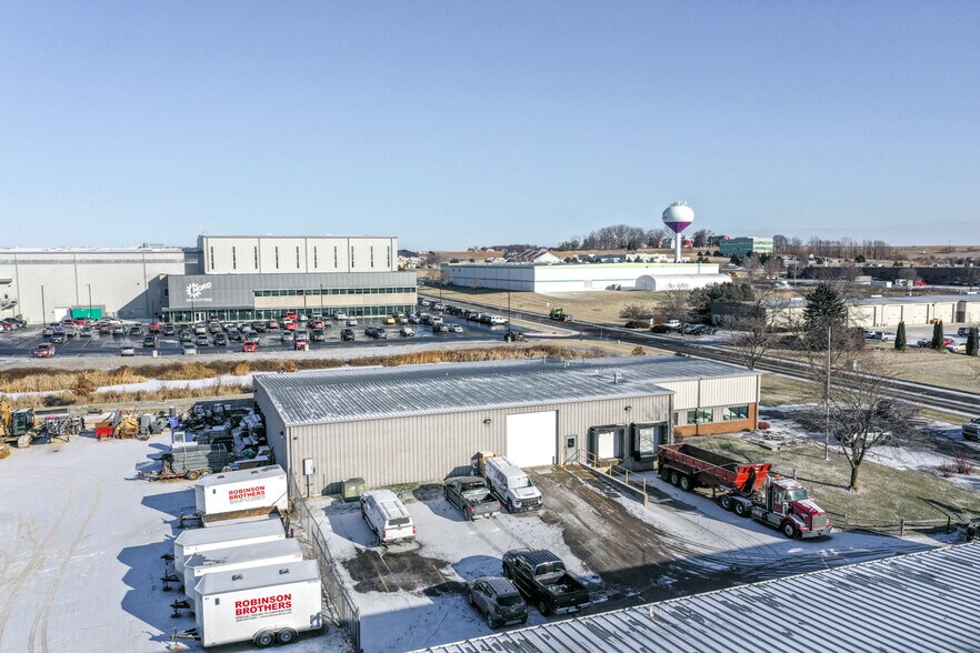 More Photos Of 220 Raemisch Rd, Waunakee Warehouse For Sale