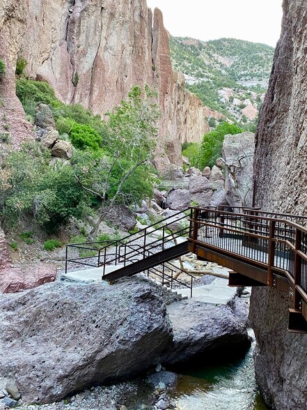 More Photos Of 93 Catwalk, Glenwood Trailer Camper Park For Sale