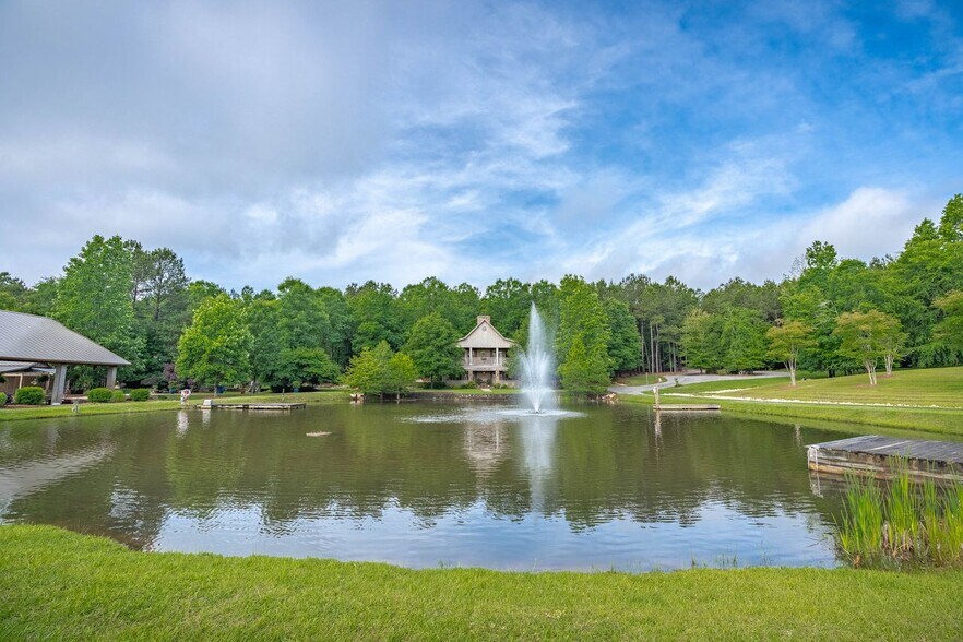 More Photos Of 1530 Buck Hill Rd, Ridgeway Industrial For Sale