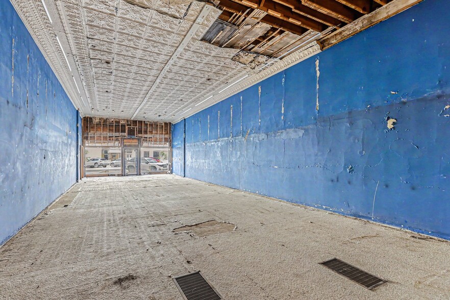 More Photos Of , Bay City General Retail For Sale