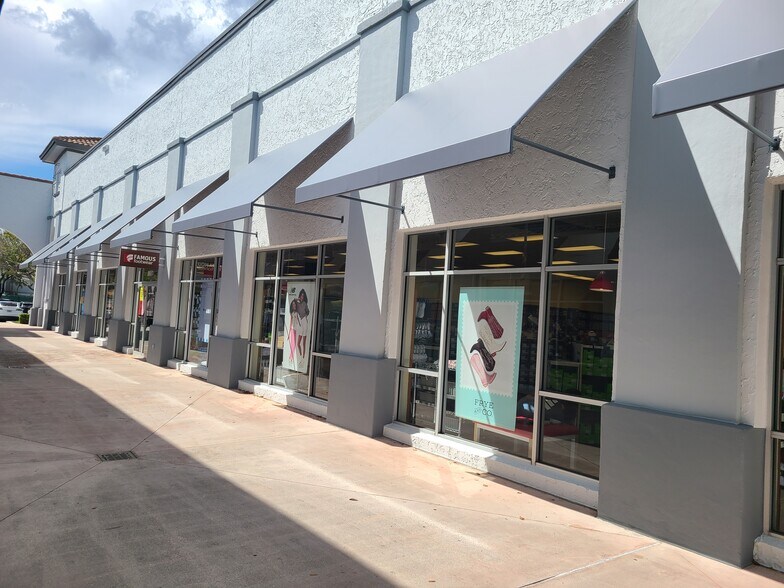 More Photos Of 8651 SW 124th St, Miami General Retail For Lease