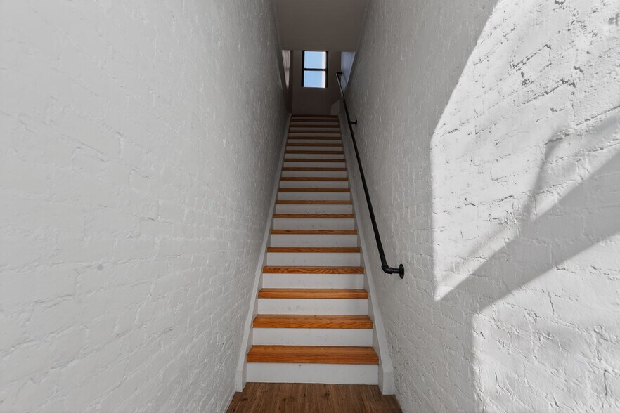 More Photos Of 219-225 Broad st, Staten Island Apartments For Sale