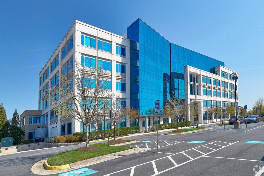 Primary Photo Of 14360 Newbrook Dr, Chantilly Office For Lease