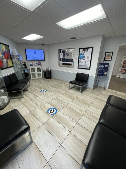 More Photos Of 1040 Weston Rd, Weston Loft Creative Space For Lease