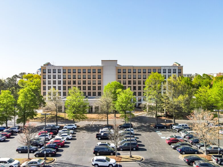 More Photos Of 3400 Norman Berry Dr, Atlanta Hotel For Sale