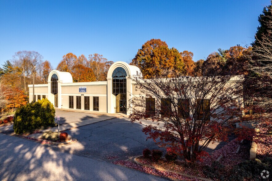 More Photos Of 1270 25th Street Pl SE, Hickory Medical For Lease
