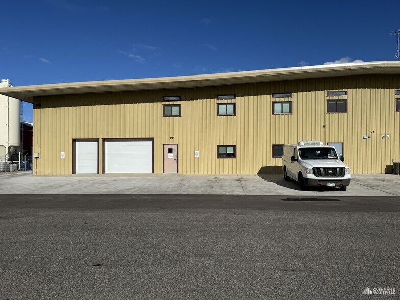 More Photos Of 128 Racquette Dr, Fort Collins Warehouse For Lease
