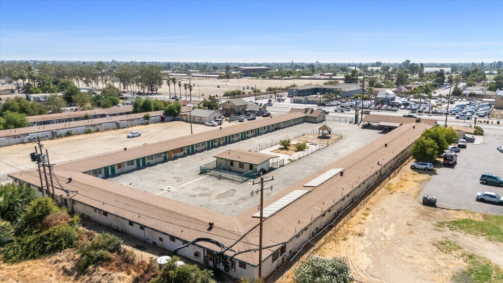 More Photos Of 1010 S Union Ave, Bakersfield Hotel For Sale
