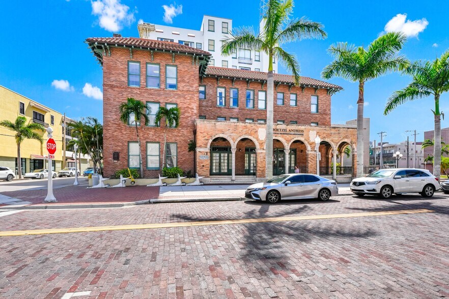 More Photos Of 2320 First St, Fort Myers Apartments For Sale