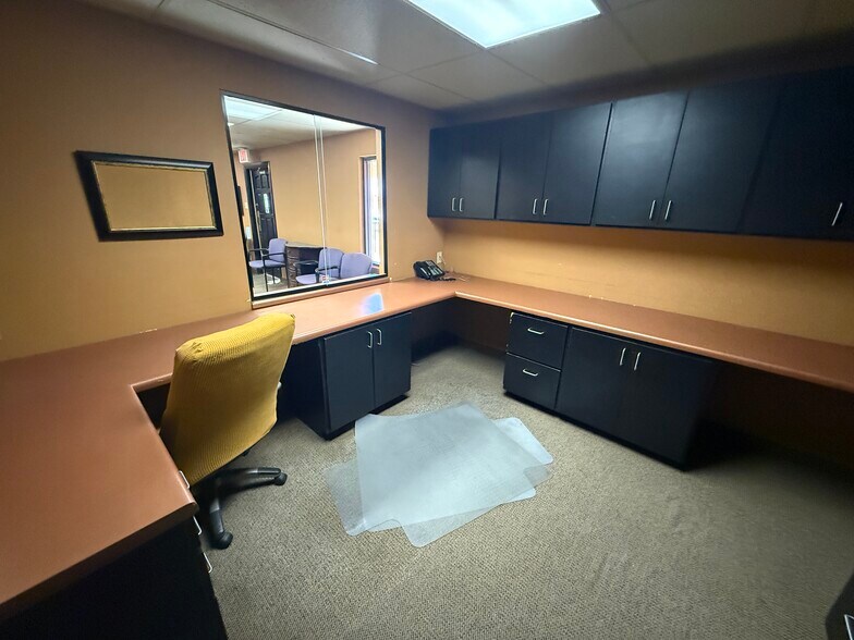 More Photos Of 1517 Brown St, El Paso Medical For Sale