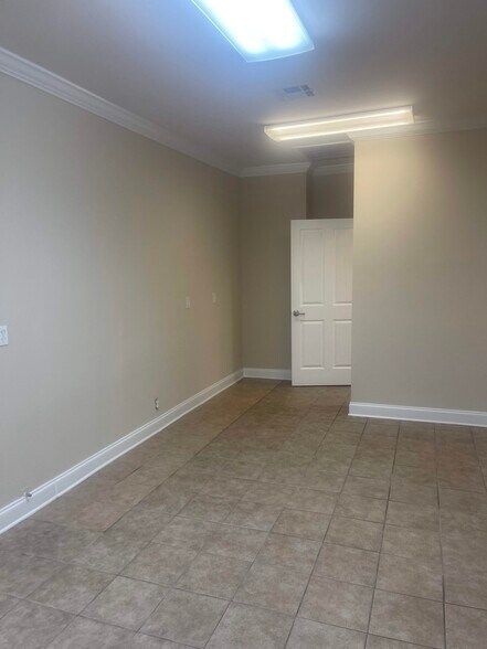 More Photos Of 2798 O'Neal Ln, Baton Rouge Office For Lease