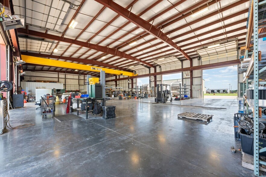 More Photos Of 13020 S Sunnylane Rd, Moore Industrial For Lease