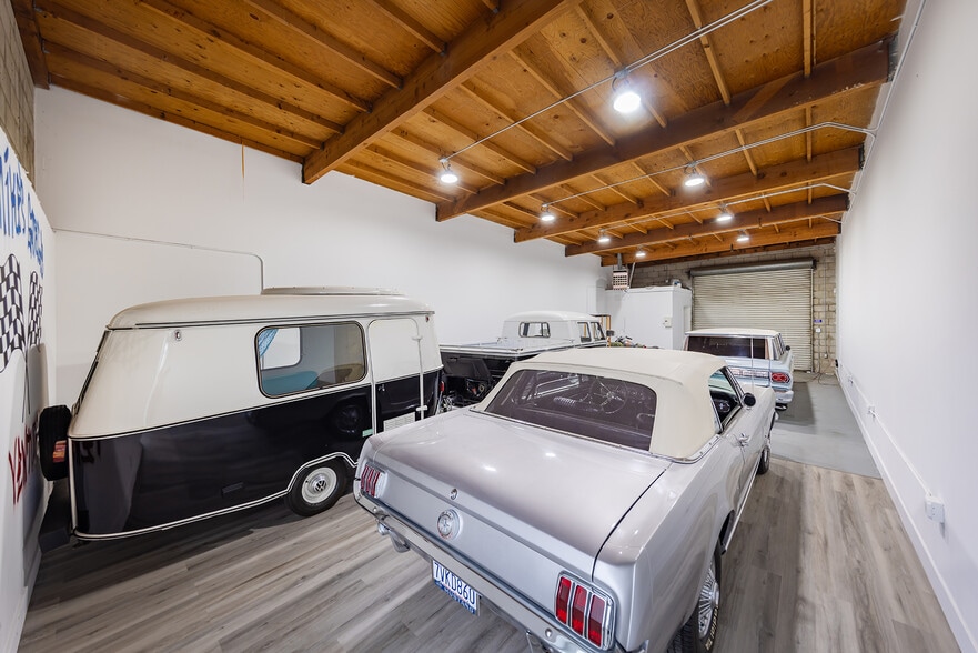 More Photos Of 2745 Sherwin Ave, Ventura Manufacturing For Sale