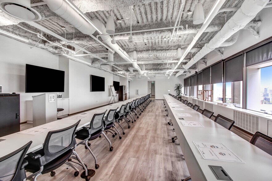 More Photos Of 445 S Figueroa St, Los Angeles Office For Lease