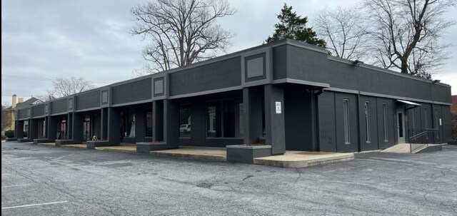More Photos Of 1107 N Main St, High Point Storefront Retail Office For Lease