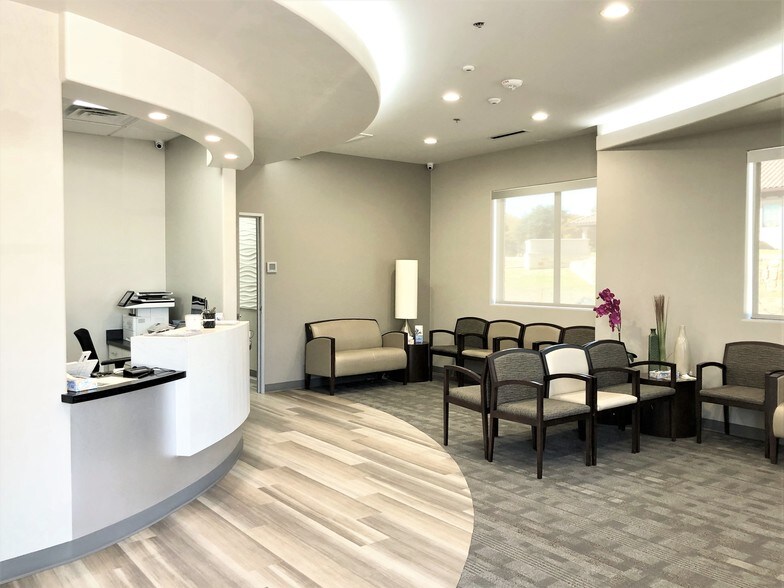 More Photos Of 4601 Old Shepard Place, Plano Medical For Lease