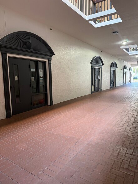 More Photos Of 9200 Bonita Beach Rd, Bonita Springs Coworking Space