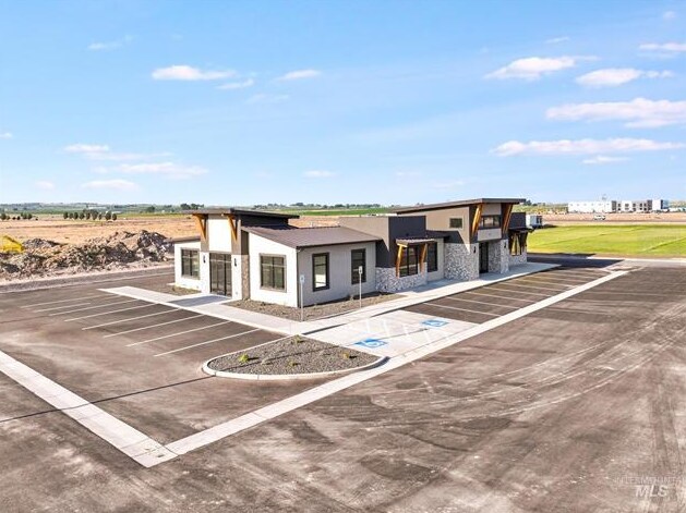 More Photos Of 388 Crossroads Point Blvd, Jerome Office For Lease