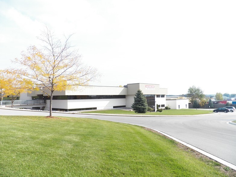 Primary Photo Of 2985 S Ridge Rd, Green Bay Medical For Sale