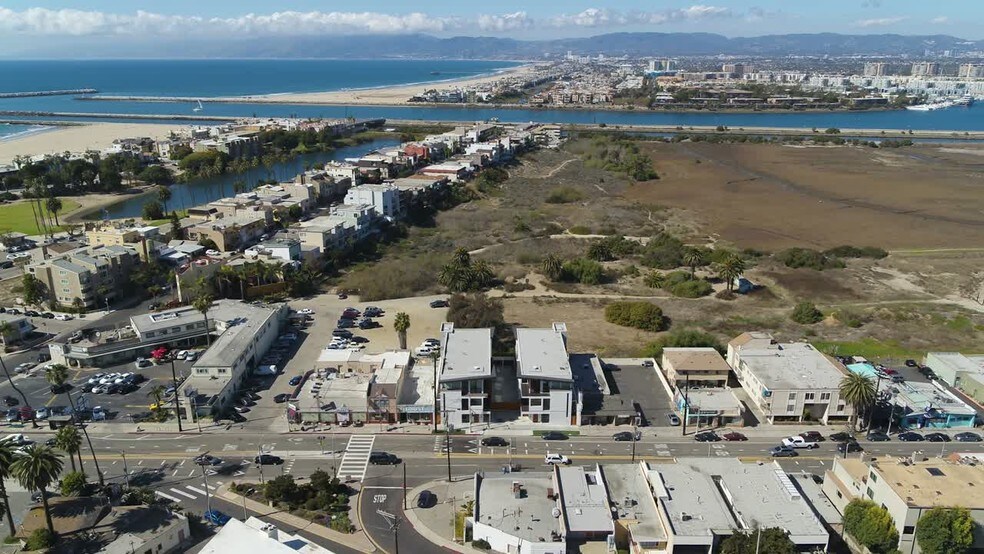 More Photos Of 315 Culver Blvd, Playa Del Rey Unknown For Lease