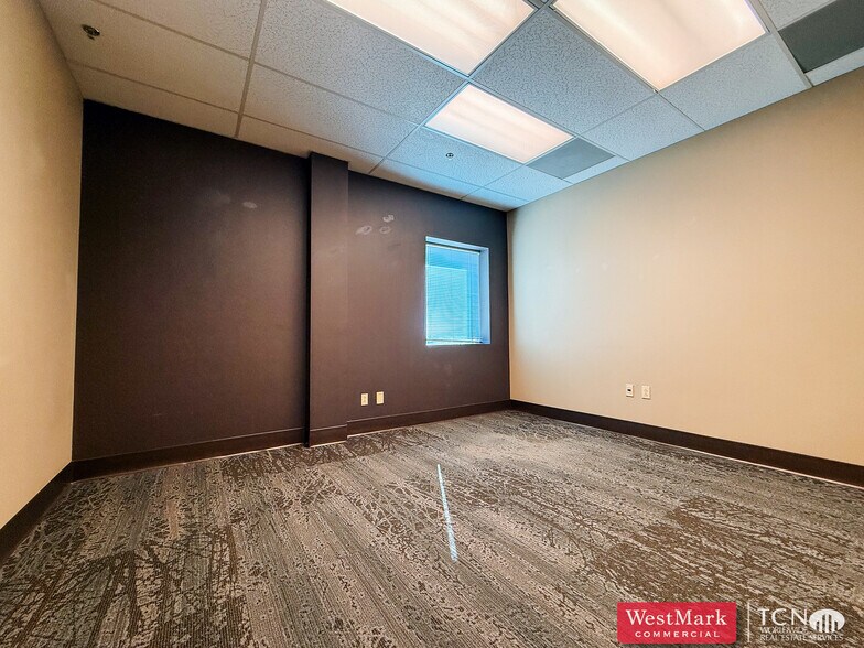 More Photos Of 1611 10th St, Lubbock Office For Lease