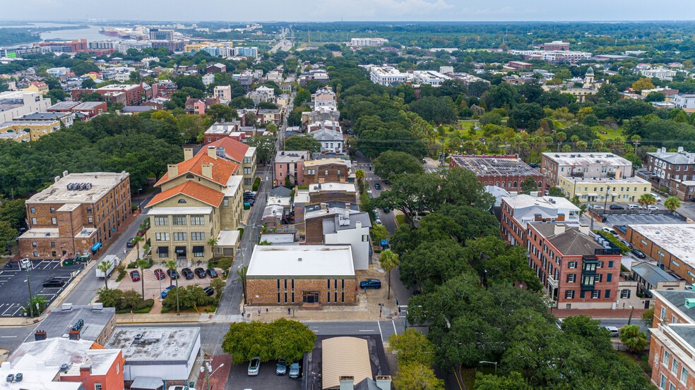 More Photos Of 144 Drayton St, Savannah Restaurant For Lease