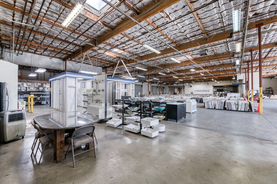 More Photos Of 5333 N Cornelia Ave, Fresno Warehouse For Sale