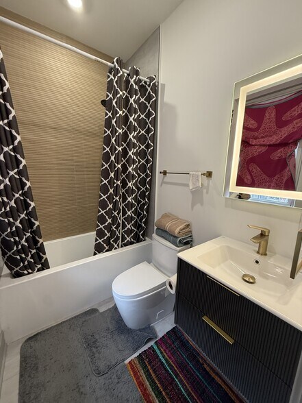 More Photos Of 251 S 12th St, Philadelphia Apartments For Sale