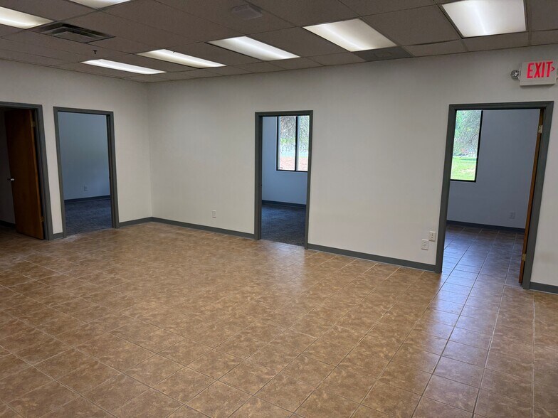 More Photos Of 9335 Industrial Trace, Alpharetta Warehouse For Lease