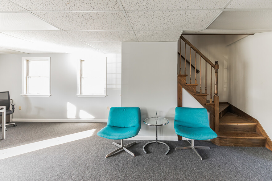 More Photos Of 34 Academy Hill Rd, Plainfield Office For Sale