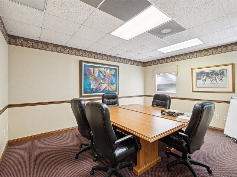 More Photos Of 2965 Roosevelt Blvd, Clearwater Office For Sale