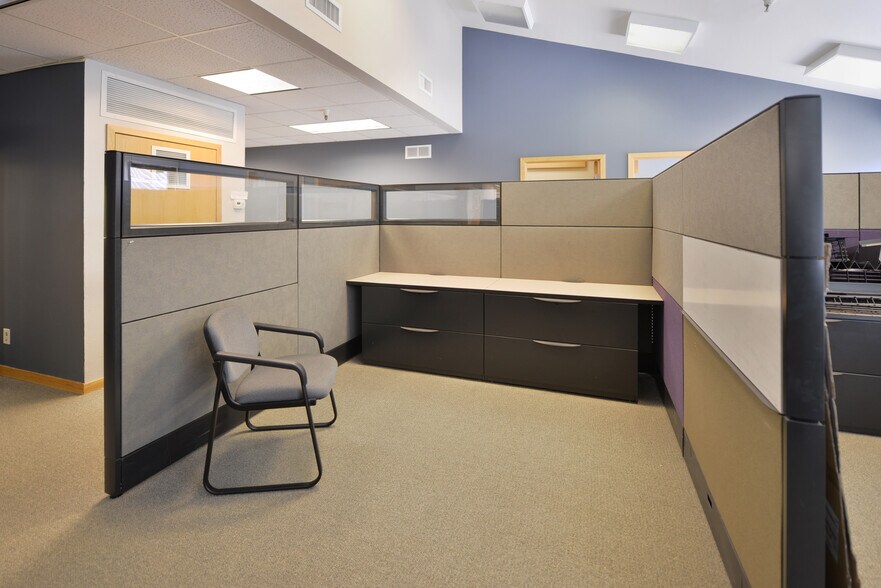 More Photos Of 724 Whalers Way, Fort Collins Office For Sale