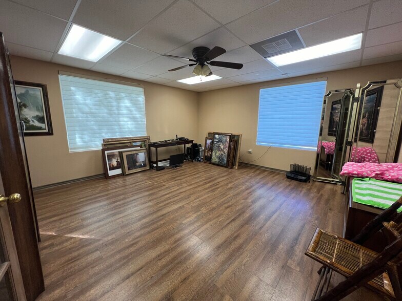 More Photos Of 2281 N Masch Branch Rd, Denton Office For Lease