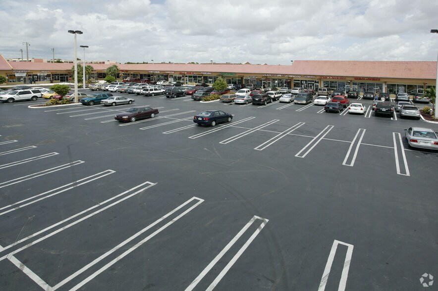 More Photos Of 5360 W 16th Ave, Hialeah Unknown For Lease