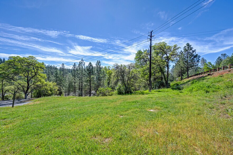 More Photos Of 10015 Alta Sierra Dr, Grass Valley Office Residential For Sale