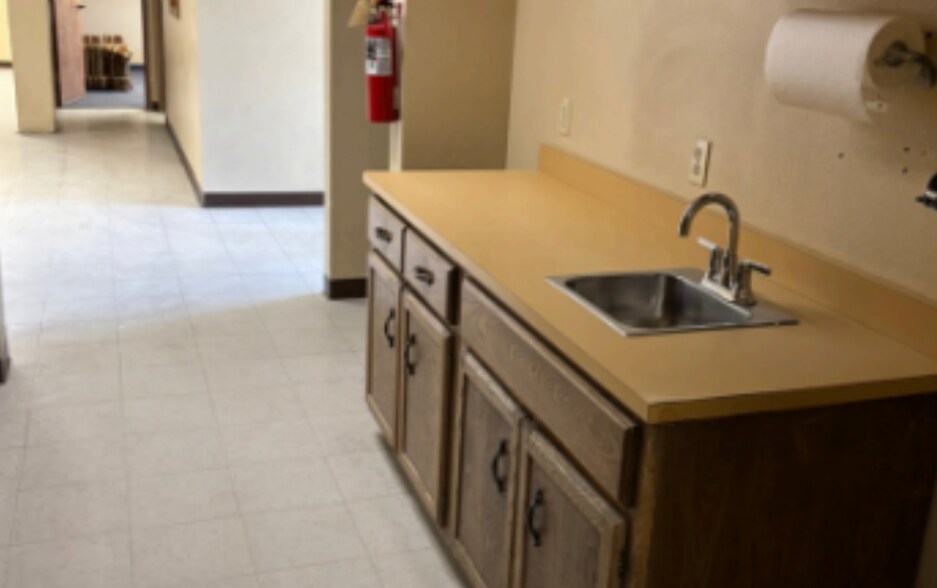More Photos Of 6577 W Yellowstone Hwy, Casper Warehouse For Lease