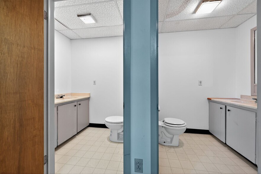 More Photos Of 793 Penns Park Rd, Newtown Office For Lease