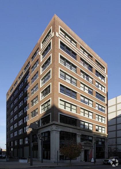 More Photos Of 1619 Washington Ave, Saint Louis Apartments For Sale