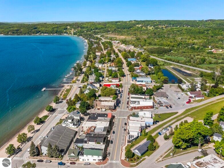 More Photos Of 180 S Benzie Blvd, Beulah Storefront Retail Office For Sale