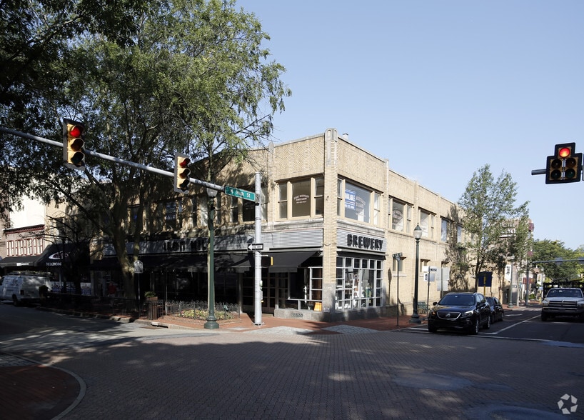 More Photos Of 3 W Gay St, West Chester Storefront Retail Office For Lease