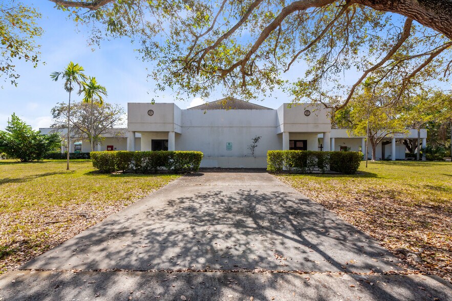 More Photos Of 7875 W McNab Rd, Tamarac Religious Facility For Sale
