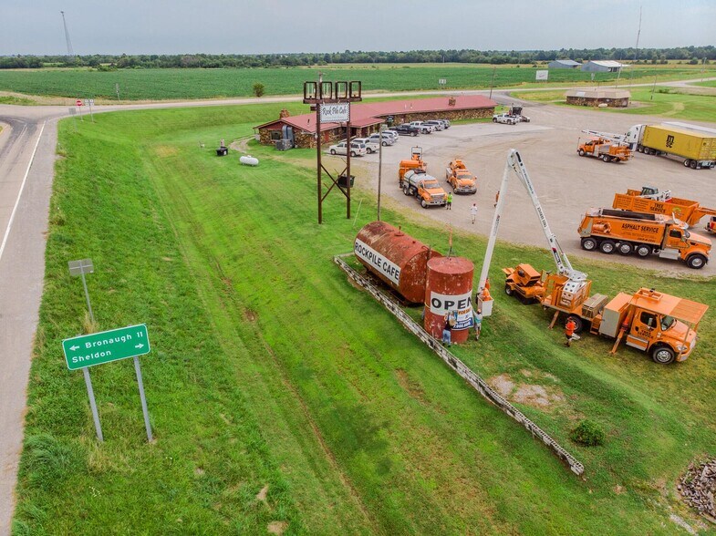 More Photos Of 18400 E B Hwy, Sheldon Flex For Sale