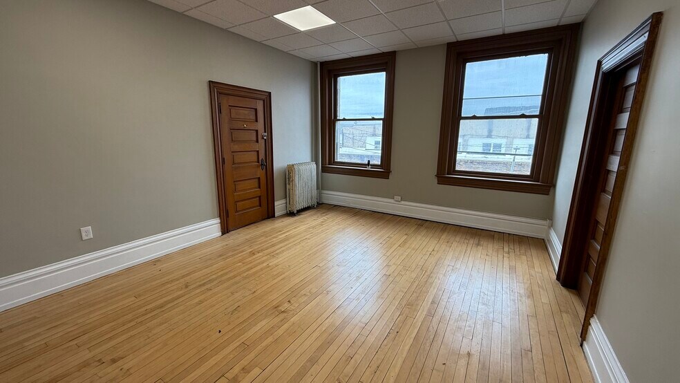 More Photos Of 242-248 W Broad St, Quakertown Office For Sale
