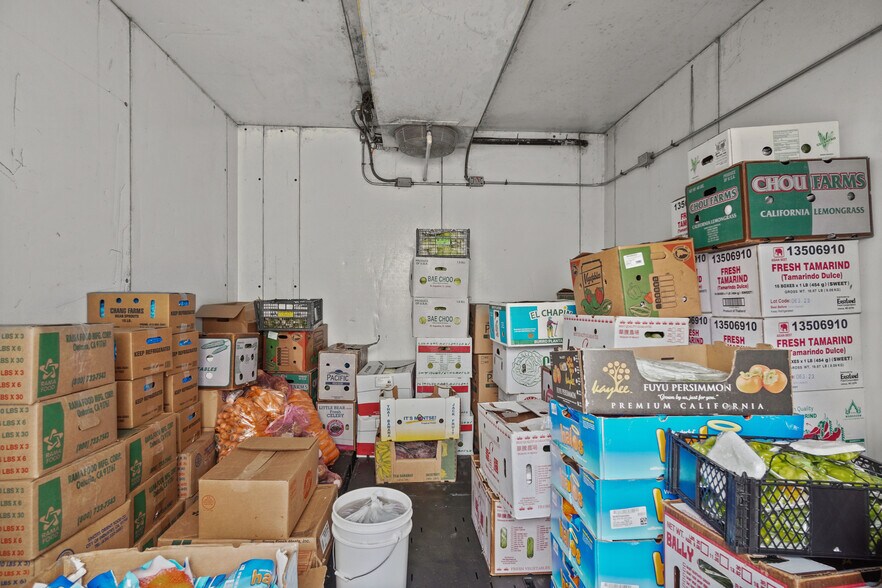 More Photos Of 415-423 Arnold St, Woonsocket Storefront For Sale