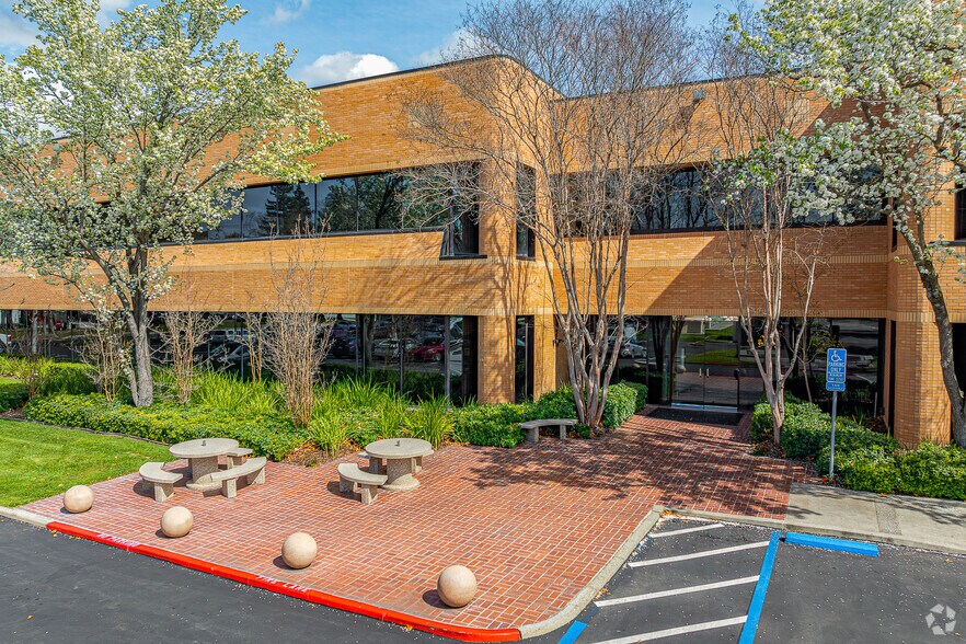 More Photos Of 1300 National Dr, Sacramento Office For Lease