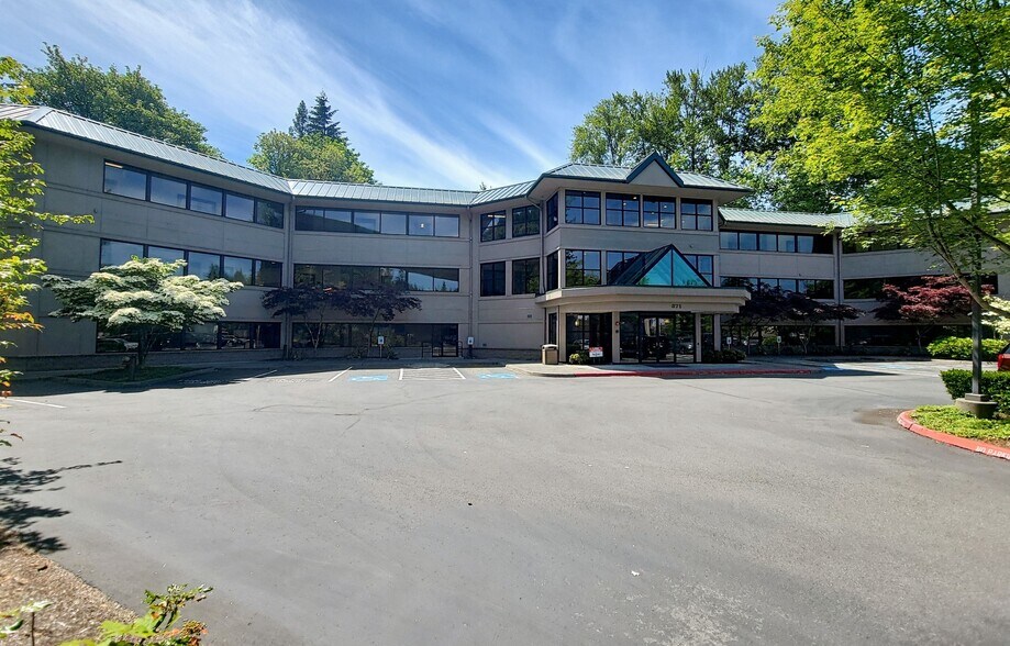 More Photos Of 371 NE Gilman Blvd, Issaquah Coworking Space