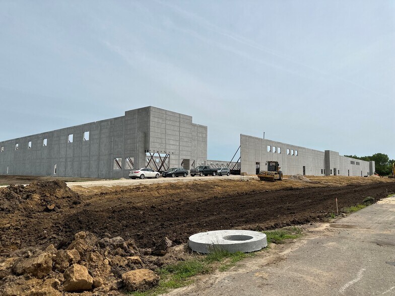 More Photos Of 1850 Guy Metals Dr, Hammond Unknown For Lease