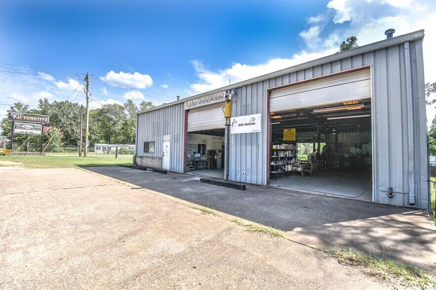 More Photos Of 150 Hill Ln, Coldspring Industrial For Sale