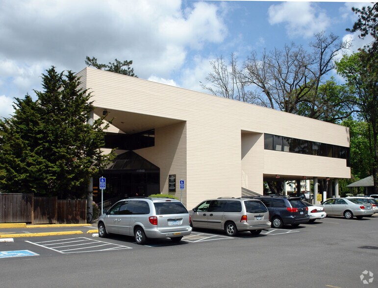 More Photos Of 488 E 11th Ave, Eugene Office For Lease